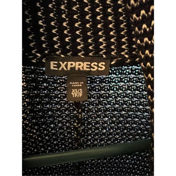 Express Women’s Black & White Long Bat Wing Cardigan Size XS/S - Picture 5 of 8